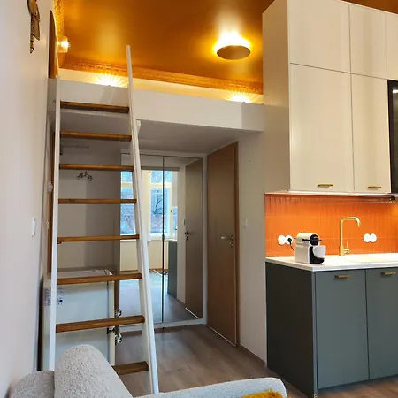 Alphonse Mucha Loft Apartments, 2