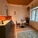 Alphonse Mucha Loft Apartments, 2 * プラハ