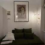 Alphonse Mucha Loft Apartments, 2 アパート プラハ