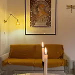 Alphonse Mucha Loft Apartments, 2 プラハ