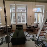 アパート Alphonse Mucha Loft Apartments, 2