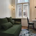 Alphonse Mucha Loft Apartments, 2 *
