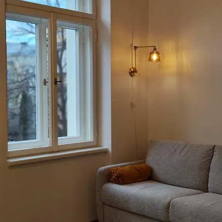 Alphonse Mucha Loft Apartments, 2 *
