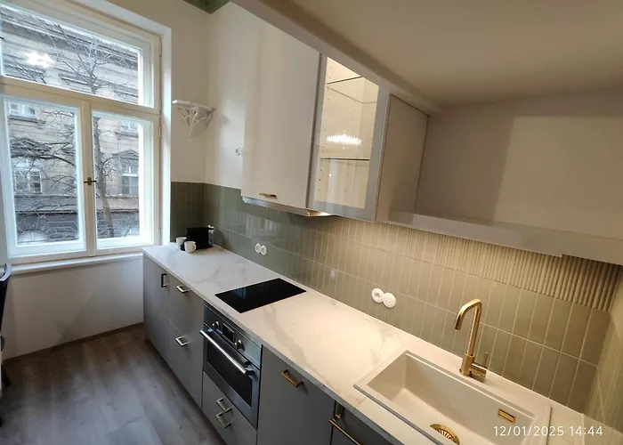 Апартаменты Alphonse Mucha Loft Apartments, 2 Прага
