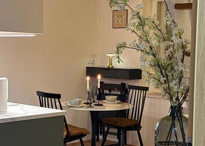 Апартаменты Alphonse Mucha Loft Apartments, 2 Прага